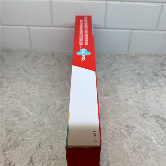 White Wireless Charging Pad with LED Lamp - Picture 4 of 5